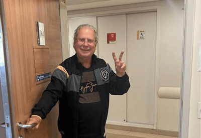 José Dirceu recebe alta após primeiro ciclo de quimioterapia para tratar linfoma José Dirceu recebe alta após primeiro ciclo de quimioterapia para tratar linfoma