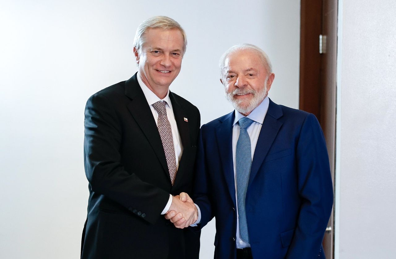 Imagem da noticia Presidente eleito do Chile diz que relação com Brasil supera diferenças ideológicas