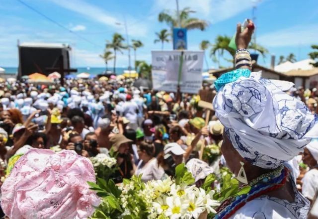 Imagem da noticia Na Bahia, Lavagem de Itapuã tem missas e festejos desde a madrugada