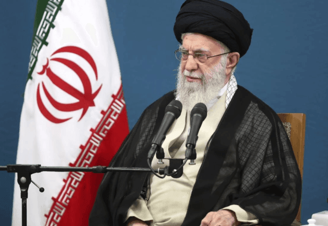 Imagem da noticia Líder iraniano Ali Khamenei faz primeira aparição pública após trégua com Israel