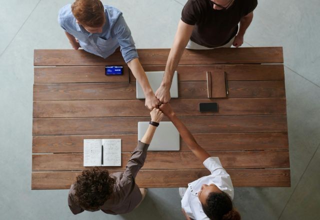 Imagem da noticia Liderança esférica. Seja líder de equipes internas e externas, para baixo e para cima na organização