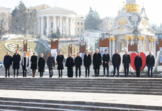 Imagem da noticia Líderes ocidentais vão à Ucrânia para marcar os três anos da guerra