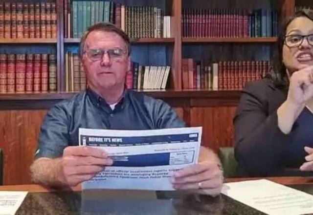 Imagem da noticia Youtube remove live de Bolsonaro publicada no canal de Carlos Bolsonaro