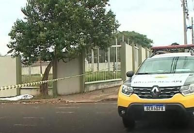 Mulher é encontrada morta no meio da rua em Maringá (PR) Mulher é encontrada morta no meio da rua em Maringá (PR)