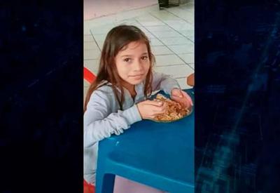 Menina de 8 anos morre ao ser atingida com dois tiros dentro de casa Menina de 8 anos morre ao ser atingida com dois tiros dentro de casa