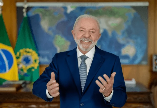 Imagem da noticia Lula diz que isenção do IR mira "injustiça tributária"