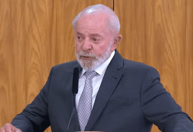 Imagem da noticia Se forem culpados, terão que pagar, diz Lula sobre denúncia contra Bolsonaro e aliados