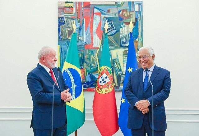 Imagem da noticia "Um amigo tinha um avião. E eu fui com ele", diz Lula sobre uso de jatinho