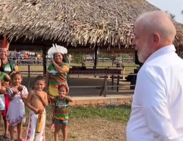 Imagem da noticia Lula quer concluir BR-319 para ligar Manaus e Porto Velho: ‘não podemos deixar duas capitais isoladas’