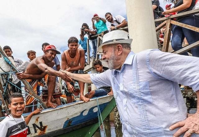 Imagem da noticia Com chapa aprovada em convenção, Lula deve viajar a estados do Nordeste e Norte