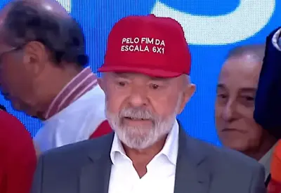 Lula usa boné “pelo fim da escala 6x1” em encontro com centrais sindicais Lula usa boné “pelo fim da escala 6x1” em encontro com centrais sindicais