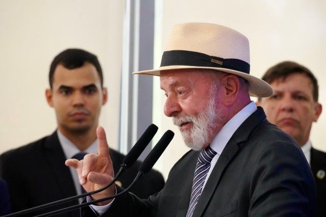 Imagem da noticia Lula elogia acordo para dívida dos estados e chama governadores de ingratos