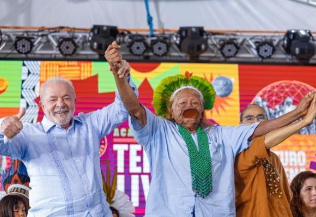 Imagem da noticia Lula diz que quer demarcar todas terras indígenas em 4 anos