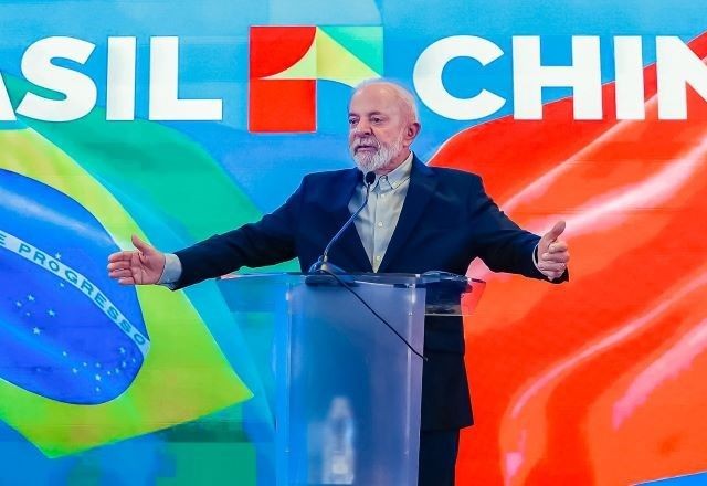 Imagem da noticia Lula mostra otimismo com possibilidade de paz entre Rússia e Ucrânia: "Trocar palavras ao invés de tiros"