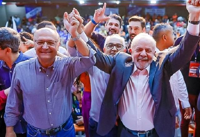 Imagem da noticia PT lança proposta preliminar de Diretrizes do Programa de Governo de Lula