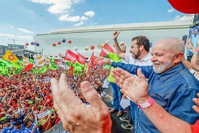 Concorrentes em SP acionam Justiça contra pedido de Lula por votos em Boulos