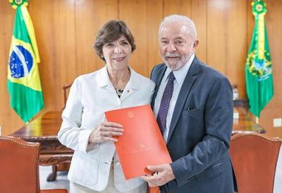 Lula se reúne com chanceler da França e recebe convite para visitar país