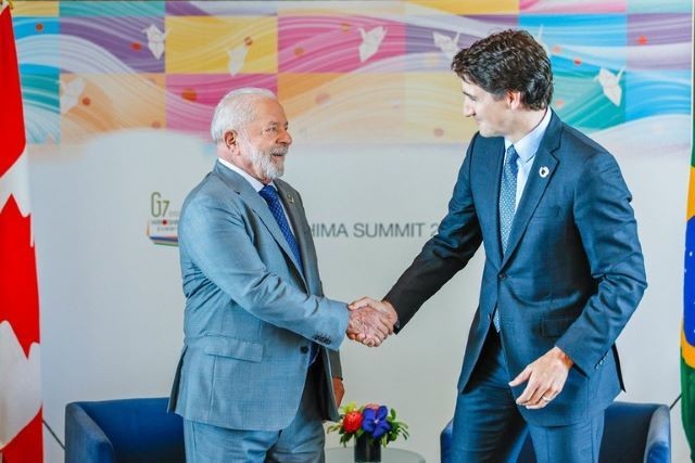 Imagem da noticia Lula diz a primeiro-ministro do Canadá que mundo coleciona "históricos erros" contra Venezuela