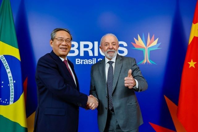 Imagem da noticia Lula se reúne com primeiro-ministro da China para tratar sobre agro, tecnologia e COP 30