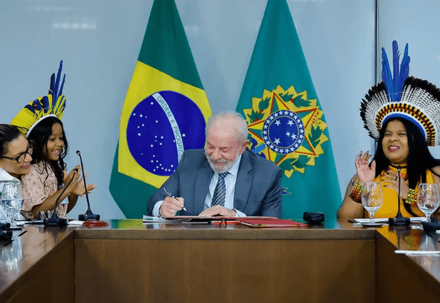 Imagem da noticia Lula homologa três novas terras indígenas no Ceará