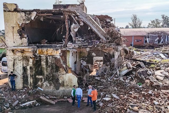 Imagem da noticia Governo libera Auxílio Reconstrução para mais 76 municípios; veja quais