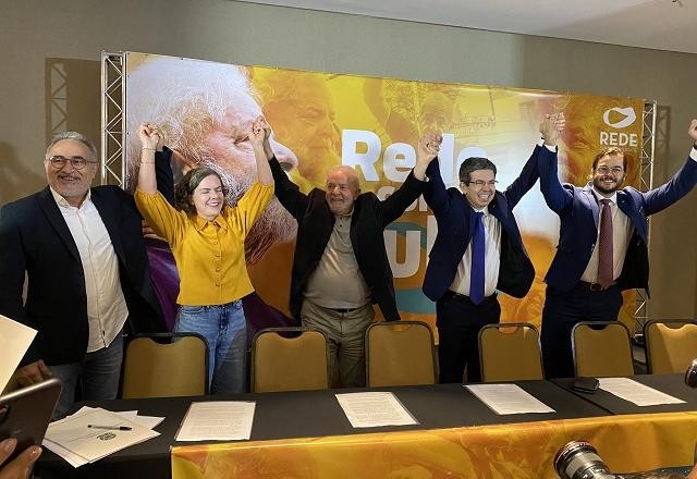Imagem da noticia Lula diz sentir falta de Marina Silva em evento de apoio da Rede ao PT