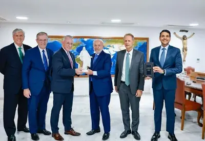 Lula se reúne com líderes mórmons no Palácio do Planalto Lula se reúne com líderes mórmons no Palácio do Planalto