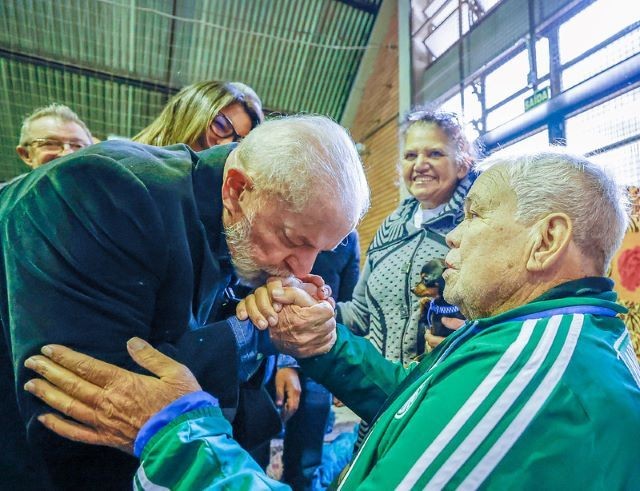 Imagem da noticia Moradores do RS poderão sacar até R$ 11,3 mil com anúncios do governo federal; veja medidas