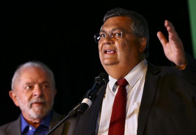 Imagem da noticia Lula volta a fazer piada com a obesidade de Dino: "Pouca comida para ele"