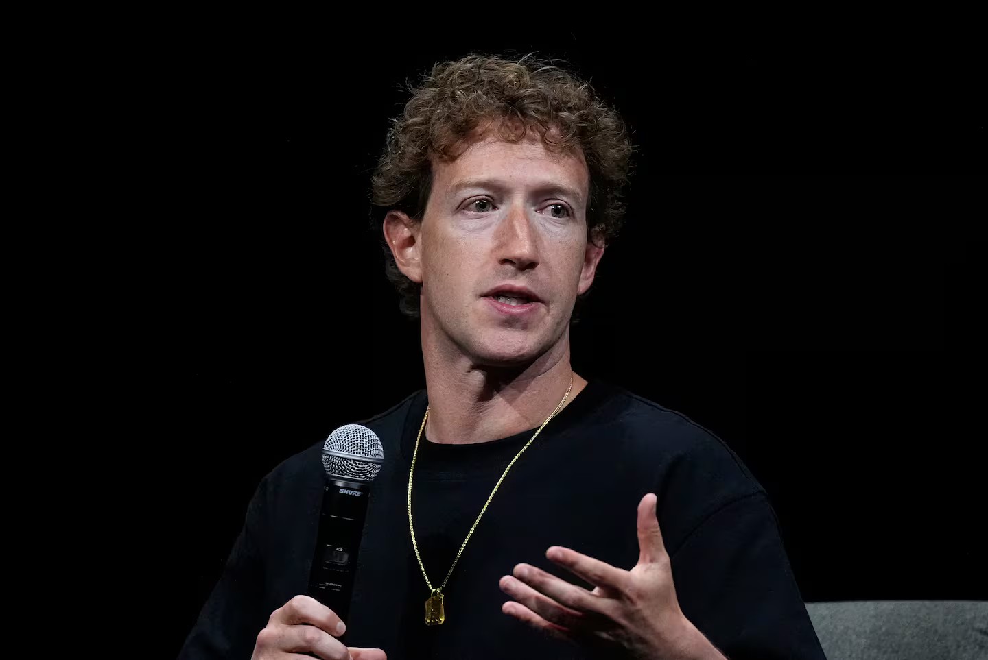 Imagem da noticia Poder Expresso: dono do Instagram e do Facebook encerra programa contra fake news; veja repercussão