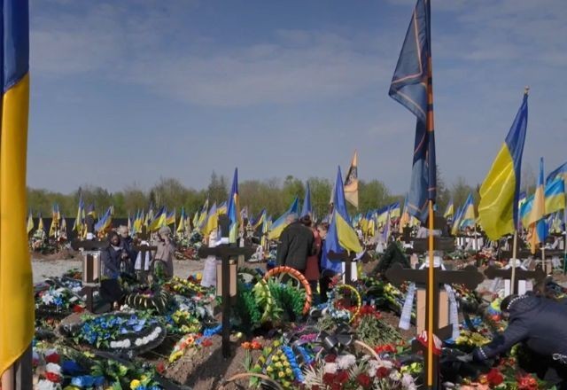 Imagem da noticia Conheça a tradição ucraniana realizada no cemitério de Odessa