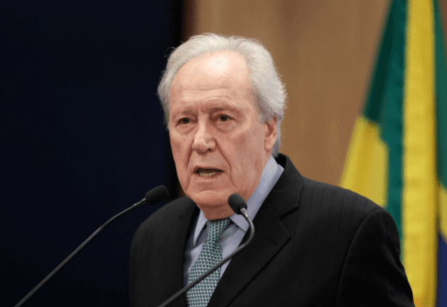 Imagem da noticia Lewandowski anuncia investigação sobre crime organizado em setores além de combustíveis