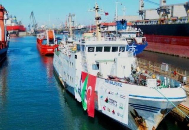 Imagem da noticia Ativistas organizam "Flotilha da Liberdade" para levar 5 toneladas de ajuda alimentar à Gaza