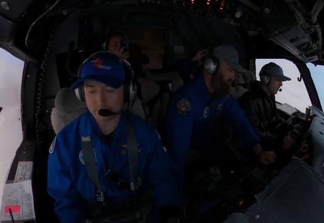 Imagem da noticia Vídeo: Equipe dos EUA voa para o olho do furacão Milton e imagens impressionam