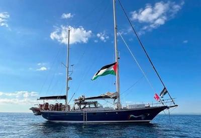 Três brasileiras são detidas por Israel em flotilha rumo a Gaza Três brasileiras são detidas por Israel em flotilha rumo a Gaza