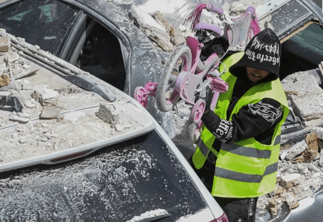 Imagem da noticia Irã rejeita proposta de cessar-fogo do Paquistão; Trump estabelece terça (7) como prazo final