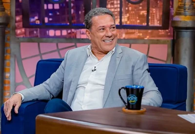 Vanderlei Luxemburgo é internado com infecção pulmonar em Palmas Vanderlei Luxemburgo é internado com infecção pulmonar em Palmas