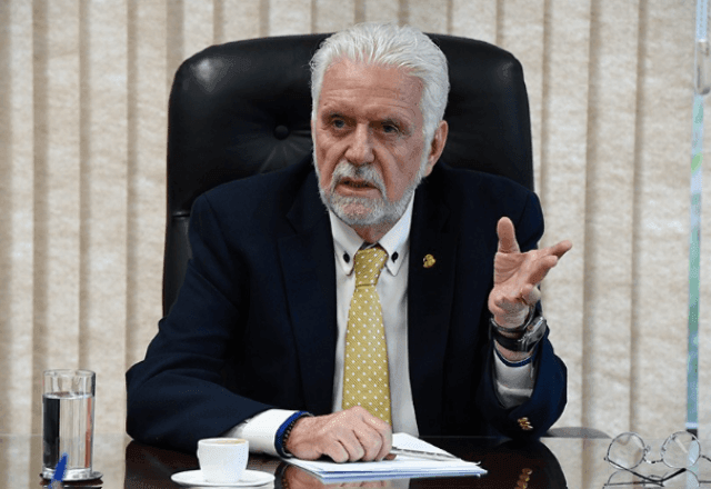 Imagem da noticia Líder do governo no Senado admite que fez acordo de procedimento em PL da Dosimetria