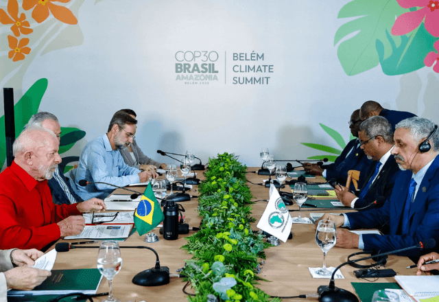 Imagem da noticia COP30: Lula se reúne com líderes mundiais em parque no coração de Belém