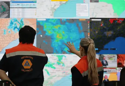 Defesa Civil de SP alerta para riscos e interdição na Serra Antiga da Tamoios após chuvas intensas Defesa Civil de SP alerta para riscos e interdição na Serra Antiga da Tamoios após chuvas intensas
