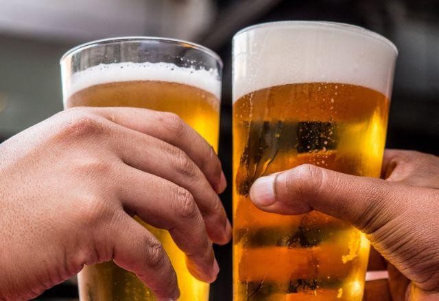 Imagem da noticia Rede de pubs do Reino Unido anuncia aumento de preços no horário de pico