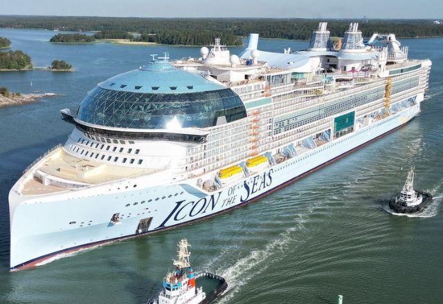 Imagem da noticia Cinco vezes o tamanho do Titanic: maior cruzeiro do mundo vai aos mares em 2024