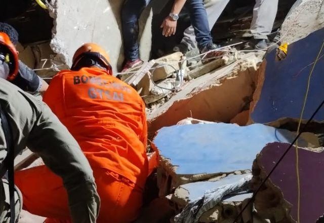 Imagem da noticia RJ: casa desaba e deixa um morto e cinco feridos no Complexo do Lins