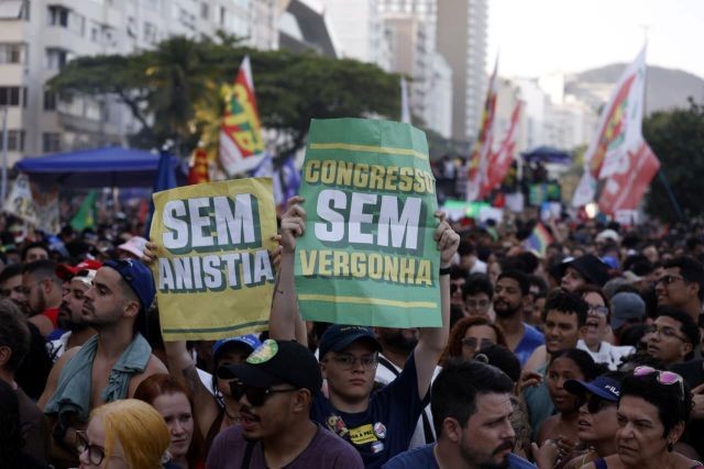 Imagem da noticia Ministros de Lula comemoram manifestações contra PEC da Blindagem e PL da Anistia