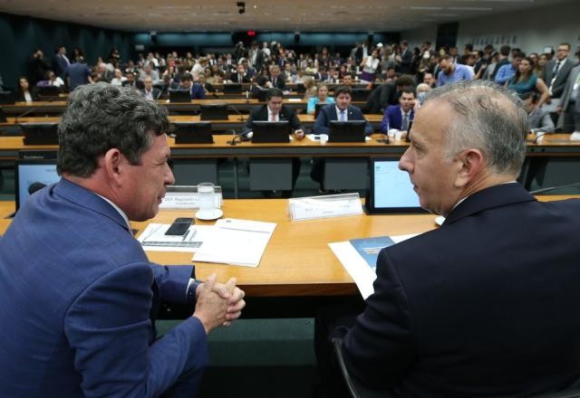 Imagem da noticia Economistas pesos-pesados apoiam a Reforma Tributária em manifesto