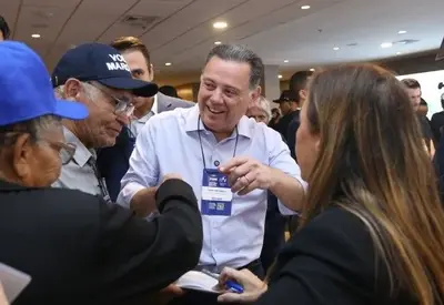 Marconi Perillo deixa comando do PSDB para disputar governo de Goiás Marconi Perillo deixa comando do PSDB para disputar governo de Goiás