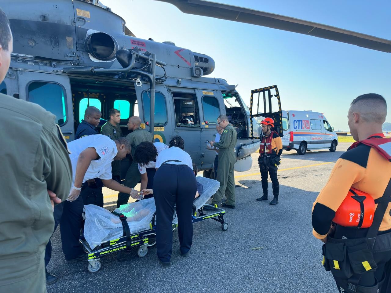 Imagem da noticia Marinha resgata tripulante ucraniano com suspeita de infarto