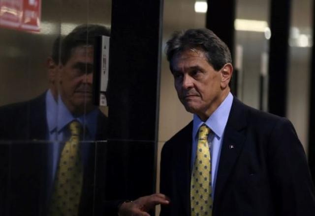 Imagem da noticia Mensalão, fake news e embate com STF: saiba quem é Roberto Jefferson