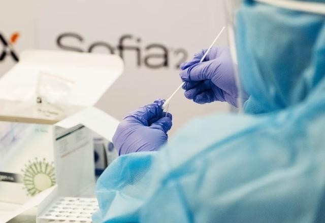 Imagem da noticia Chineses desenvolvem teste de covid com resultado em 4 minutos