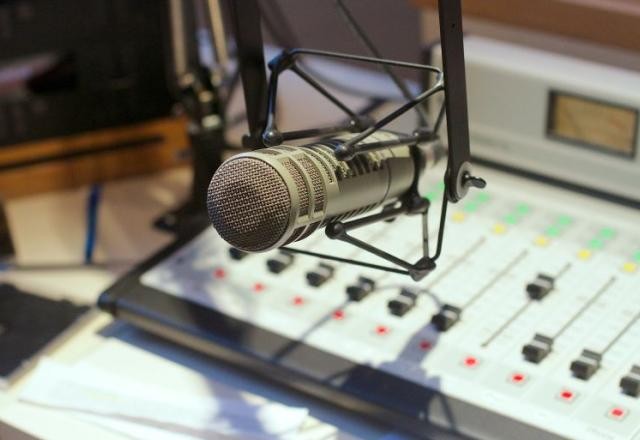 Imagem da noticia Fome e polarização dominam primeiro dia dos presidenciáveis no rádio